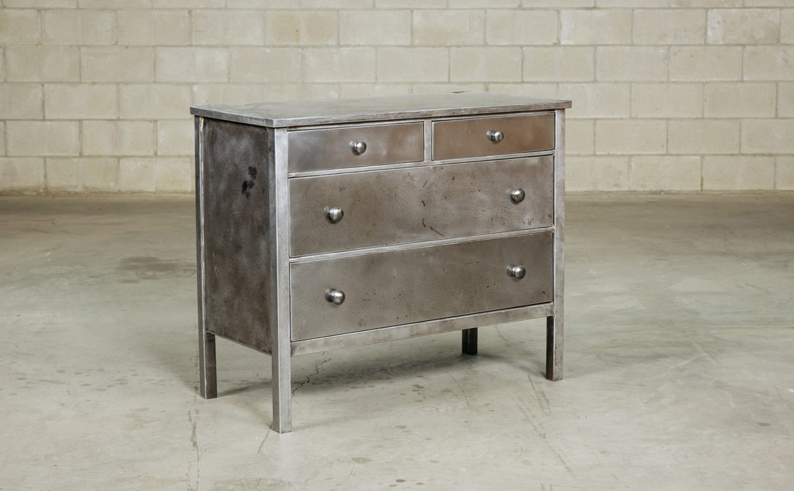 simmons steel dresser